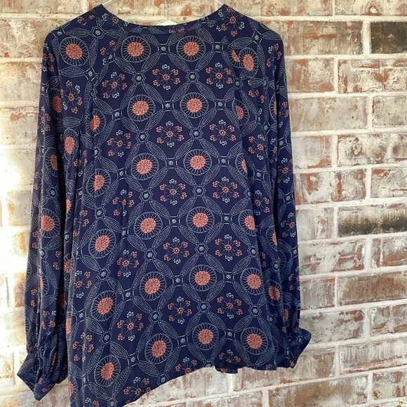 Dip Dark Blue Coral Floral Medallion Long Sleeved Blouse - Picture 7 of 10